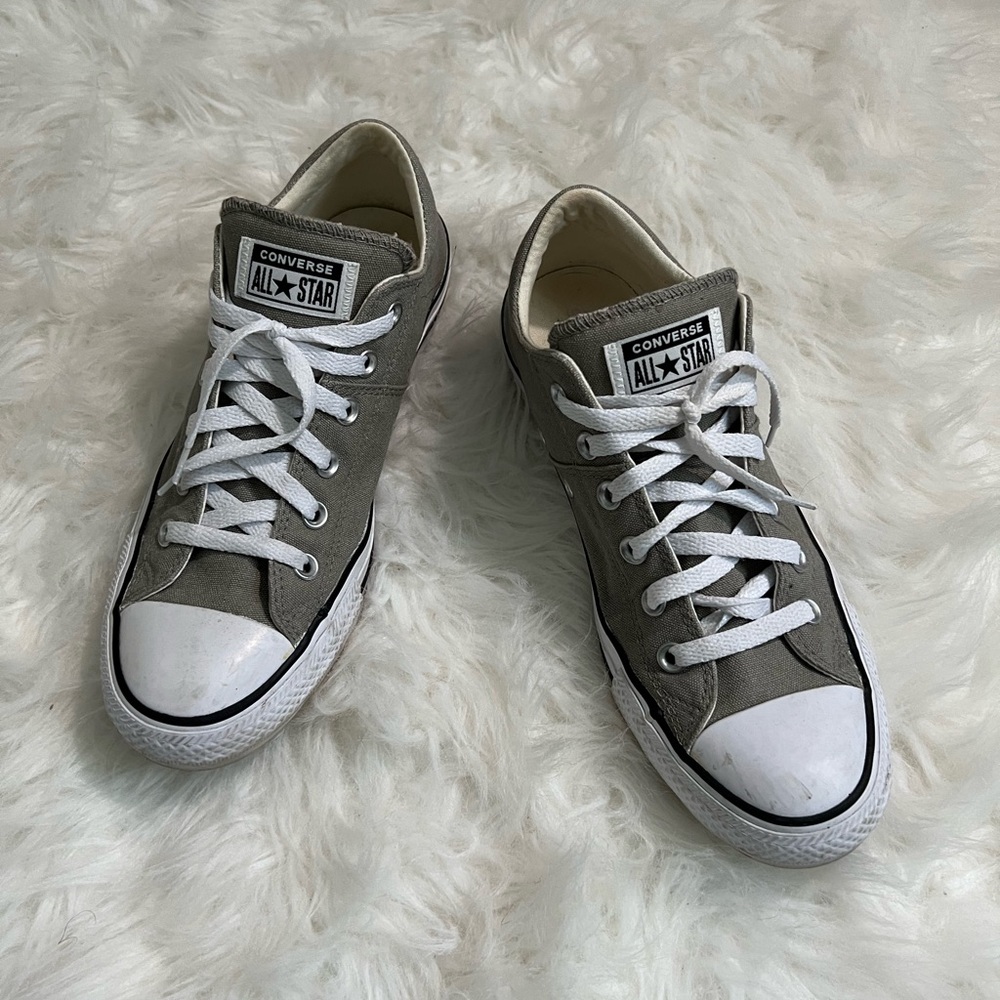 Converse Low Tops